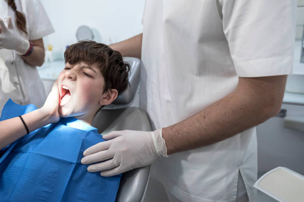 Best Emergency Dental Extractions in Burgaw, NC
